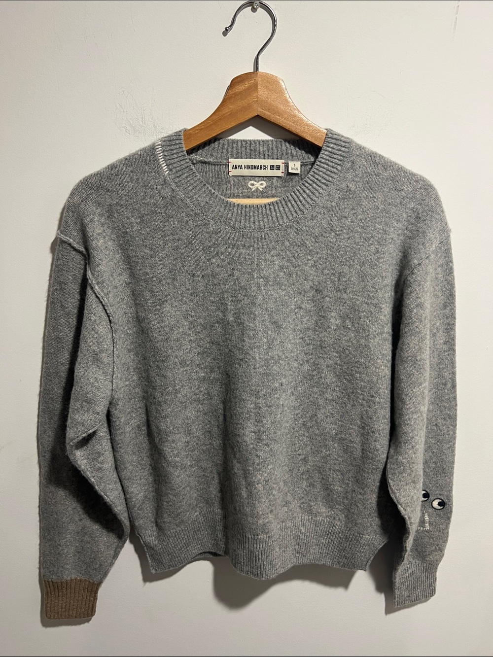 Anya Hindmarch x Uniqlo Grey Crewneck Lambswool Sweater Size Small